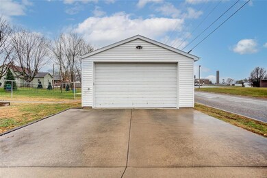 Detached Garage
