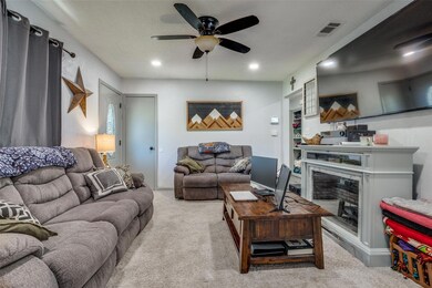 121 Leslie St, Bonham, TX 75418 - photo 5