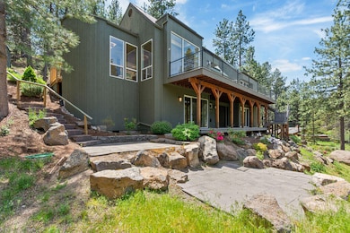 60653 River Bend Dr, Bend, OR 97702 - photo 4