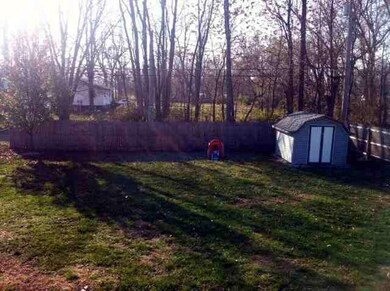 317 E 9th St, Auburn, IN 46706 - photo 4