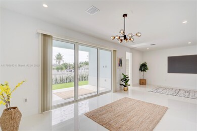 1805 NW 22nd Ct unit 1805, Miami, FL 33125 - photo 3