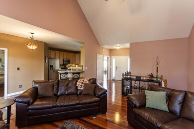 8607 Sanctuary Ln, Louisville, KY 40291 - photo 5