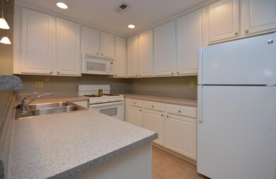Kitchen (3)