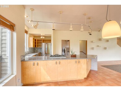 611 N Main St, Pendleton, OR 97801 - photo 6