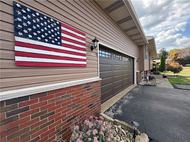 824 Shenango Stop Rd, New Castle, PA 16101 - photo 2