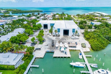 BOAT HOUSE