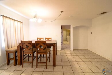 834 El Centro Ave, El Centro, CA 92243 - photo 5