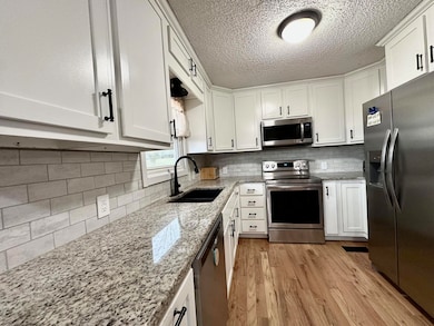 201 N Bobbie Smith St, Diamond, MO 64840 - photo 6