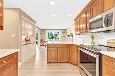 7 Reilly Ave, Newburyport, MA 01950 - photo 6