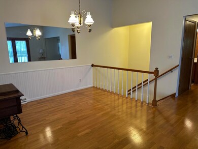 702 Clearview Dr unit 4, Decorah, IA 52101 - photo 4