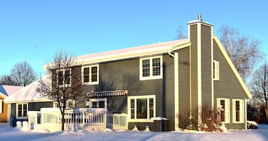 229 S Cottrell Dr, Saukville, WI 53080 - photo 4