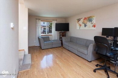 05-Living Room_DMD_4492