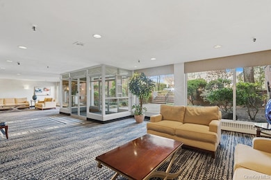 30 Stoner Ave unit 1S, Great Neck, NY 11021 - photo 4