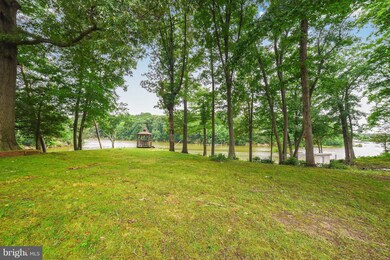 23713 W Patuxent Beach Rd, California, MD 20619 - photo 3