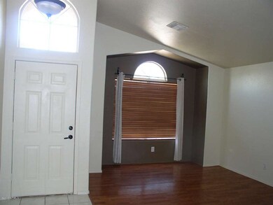 1 Entry: Living Rm