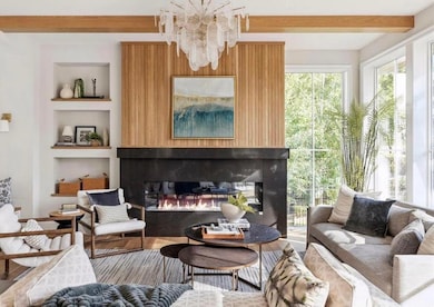 Urban Traditional Style