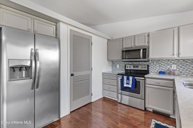 1705NSummerRoseSt-19