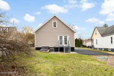 449 Taurus Rd in Niskayuna!
