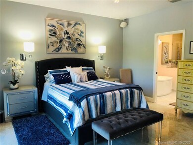 1043 Deerpath Ct, Weston, FL 33326 - photo 7