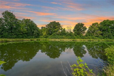 12194 Castlestone Dr, Fishers, IN 46037 - photo 2
