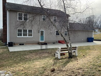 20 Hummingbird Ln, West Springfield, MA 01089 - photo 5