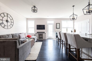 42605 Lisburn Chase Terrace, Chantilly, VA 20152 - photo 6