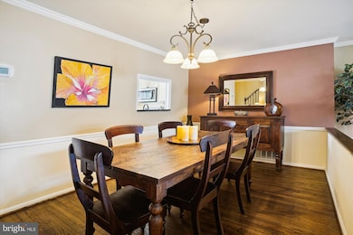 10202 Roberts Common Ln, Burke, VA 22015 - photo 7