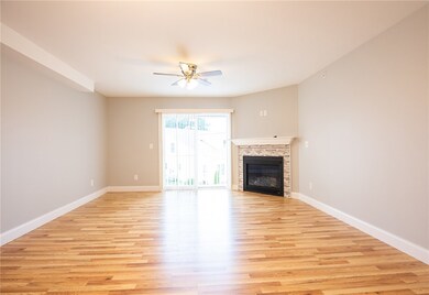 11 Gray Coach Ln unit 1115, Cranston, RI 02921 - photo 6