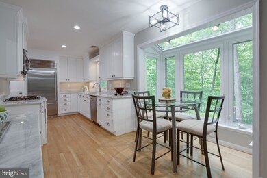 8309 Epinard Ct, Annandale, VA 22003 - photo 5