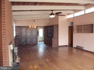 754 Mickley Rd, Whitehall, PA 18052 - photo 3