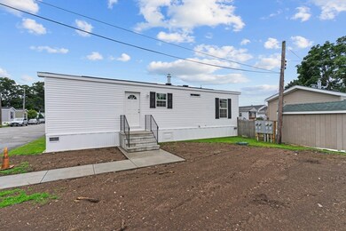 548 Kenyon Ave unit 36, Attleboro, MA 02703 - photo 2