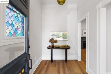 1023 54th St, Emeryville, CA 94608 - photo 5