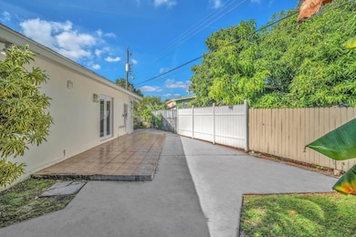 3308 El Vedado Ct E, West Palm Beach, FL 33405 - photo 4