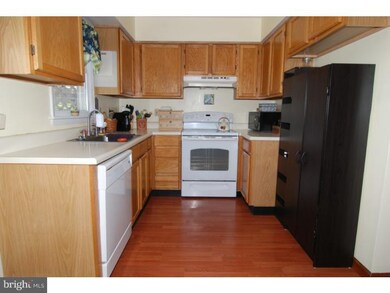 651 Lincoln St, Shoemakersville, PA 19555 - photo 6