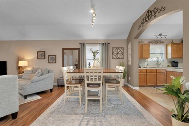 8962 W Buffalo Cir, Willis, TX 77378 - photo 6