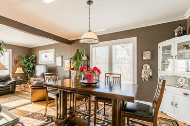 110_Reeves_Court-10