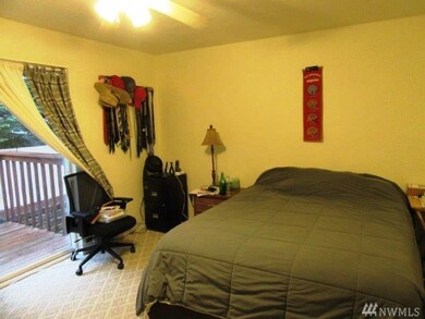 4829 S 56th St unit 4, Tacoma, WA 98409 - photo 2