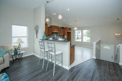 8804 aveling way-106