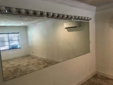 4507 Bayou Vista Dr, Houston, TX 77091 - photo 6