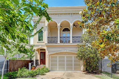 Reminiscent of a fine New Orleans manor this state
