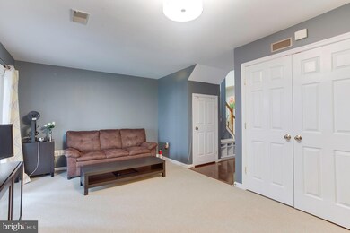 13153 Spring Mill Ln, Herndon, VA 20171 - photo 7