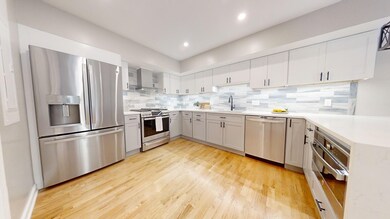 749 Heath St, Chestnut Hill, MA 02467 - photo 7