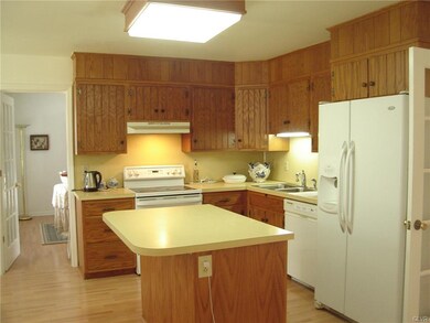 5498 Fresh Meadow Dr, Macungie, PA 18062 - photo 3