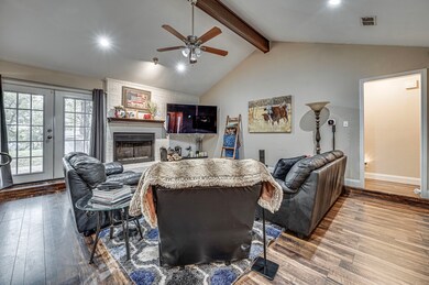 211 Willow Creek Ct, Mansfield, TX 76063 - photo 6