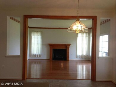 2802 Burrough Hill Ln, Woodbridge, VA 22191 - photo 7