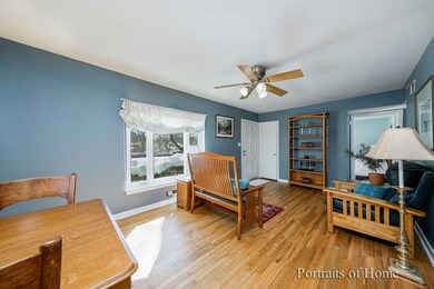 1333 College Ave, Wheaton, IL 60187 - photo 5