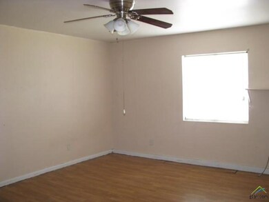 2707 S Robertson Ave, Tyler, TX 75701 - photo 2