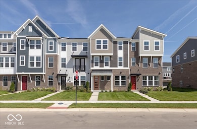 7339 Bayview Run, McCordsville, IN 46055 - photo 2