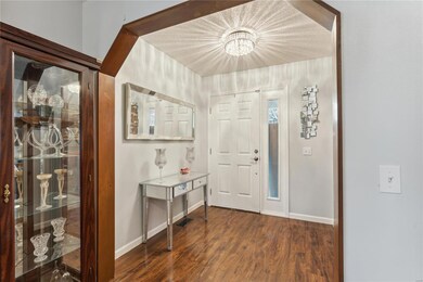 3823 Trinity Cir, Florissant, MO 63034 - photo 2