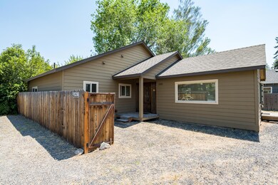 1528 NE 8th St, Bend, OR 97701 - photo 2